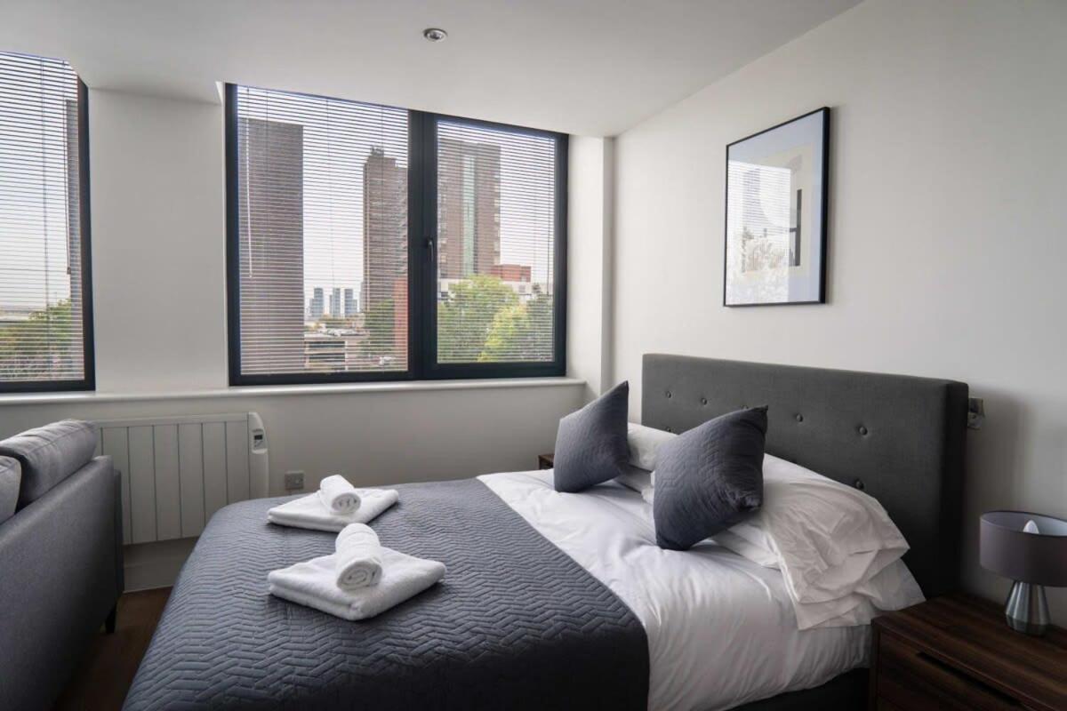 Stay Zeni, Alexandra Rise Manchester Chic Studio المظهر الخارجي الصورة