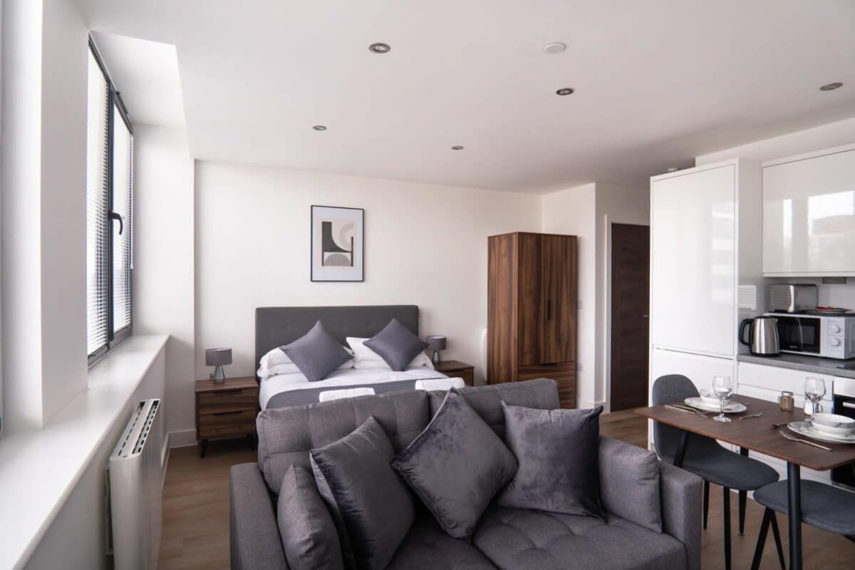 Stay Zeni, Alexandra Rise Manchester Chic Studio المظهر الخارجي الصورة